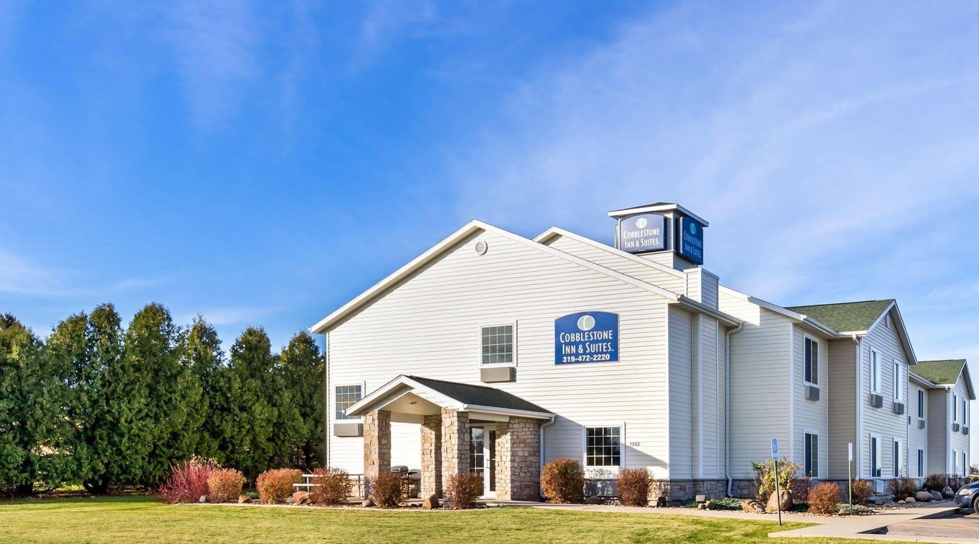 Cobblestone Inn & Suites - Vinton, Ia Exterior photo