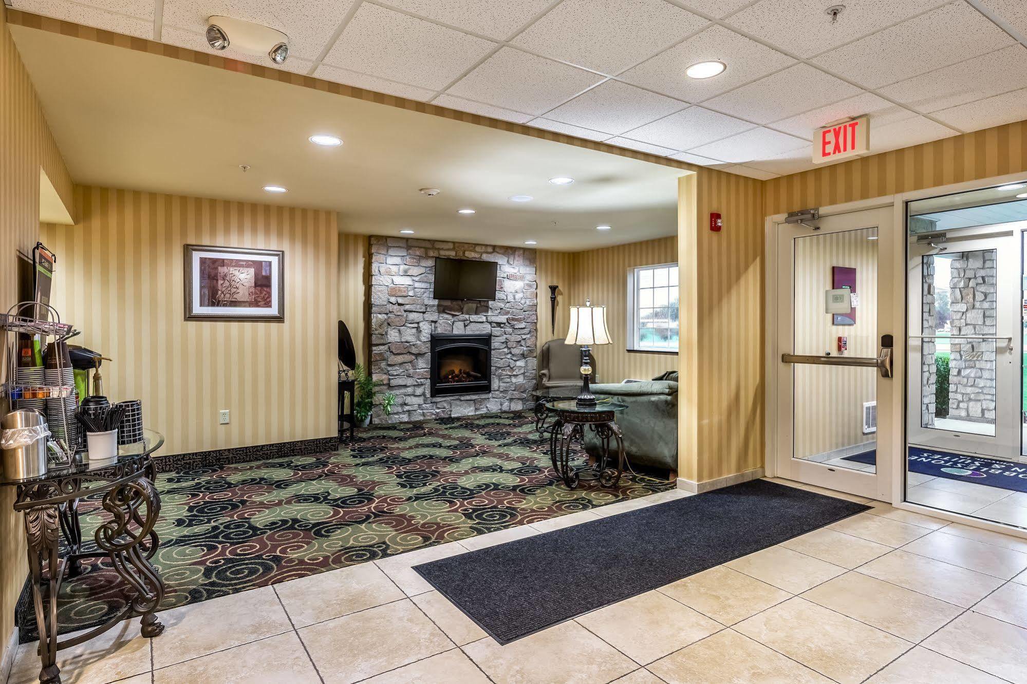 Cobblestone Inn & Suites - Vinton, Ia Exterior photo